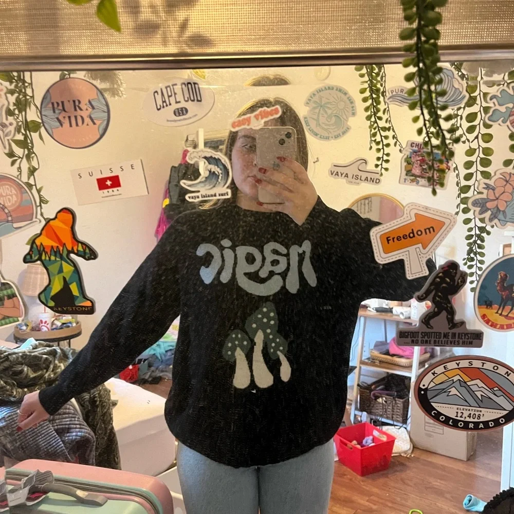 Sweater - Picture 3 of 5